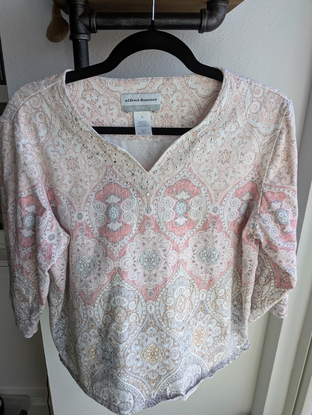 Alfred Dunner Petite PL Paisley Embellished V-Neck 3/4 Sleeve Top